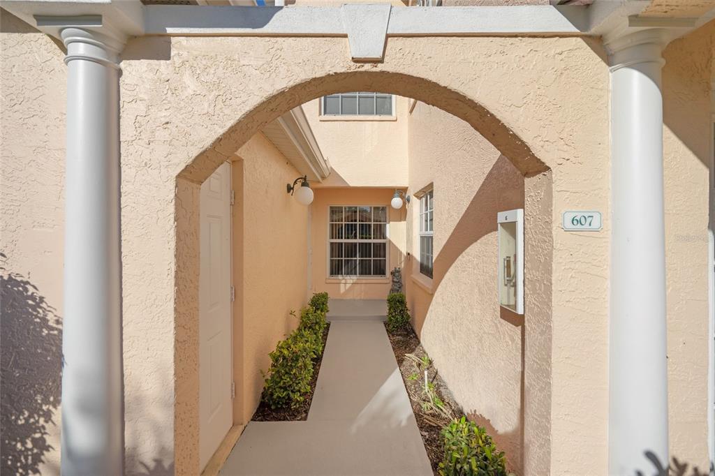 607 GONDOLA PARK DRIVE UNIT 607, VENICE, FL — photo 3 of 54