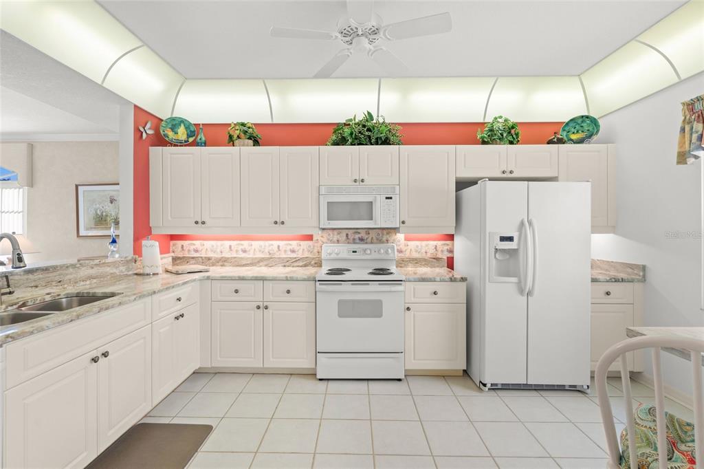 607 GONDOLA PARK DRIVE UNIT 607, VENICE, FL — photo 5 of 54