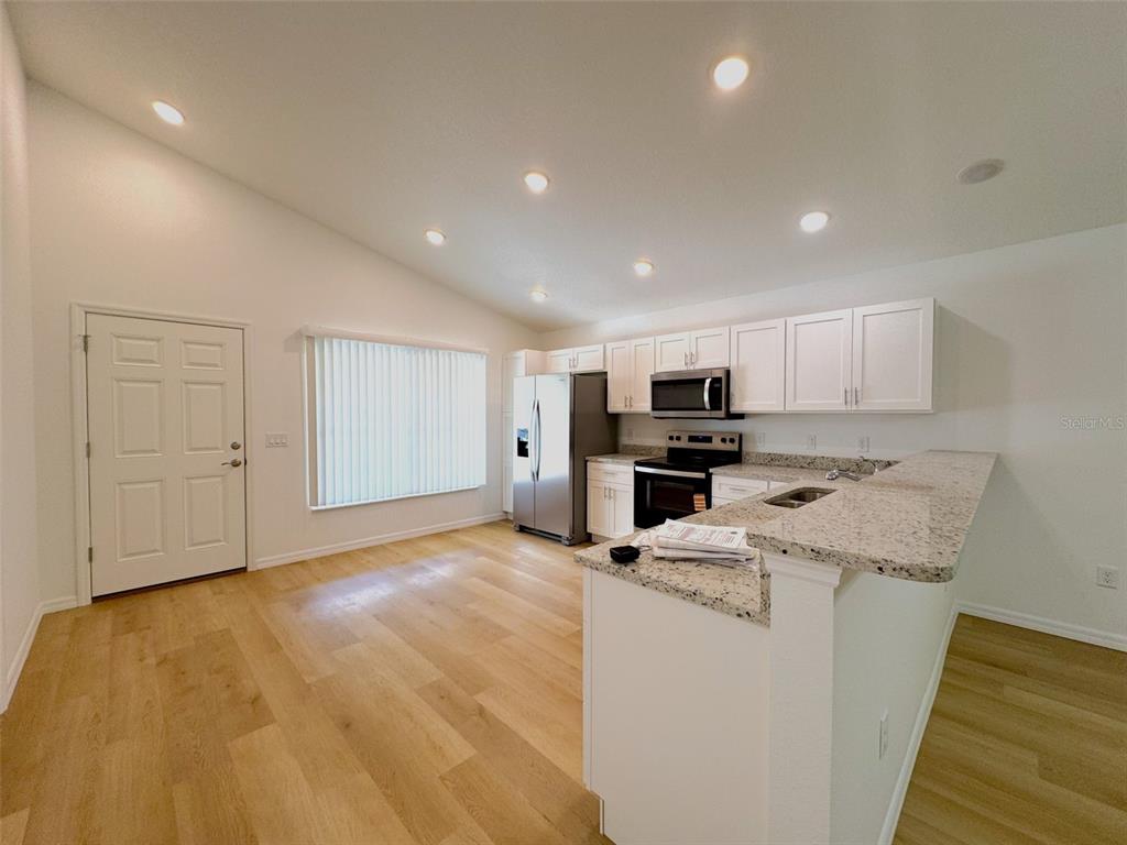 908 COLUMBIA LANE, INVERNESS, FL — photo 2 of 18