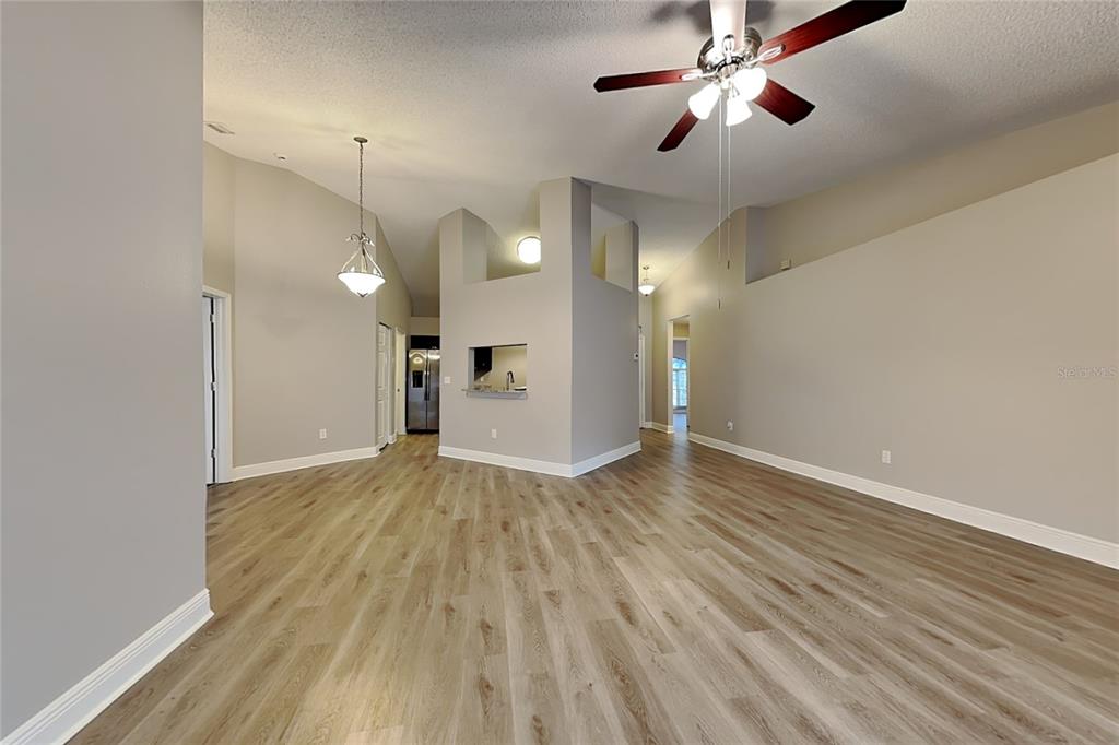 13309 BEECHBERRY DRIVE, RIVERVIEW, FL — photo 3 of 15