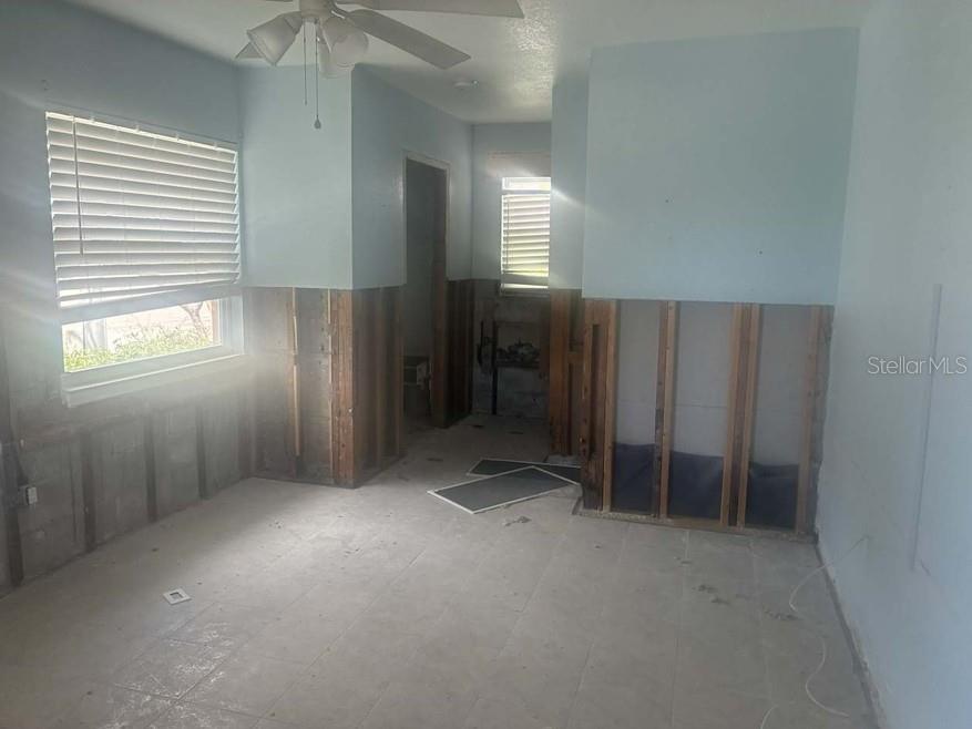 600 68TH AVENUE, ST PETERSBURG, FL — photo 3 of 4