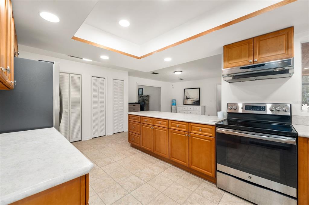 7214 SW 31ST PLACE, GAINESVILLE, FL — photo 5 of 30