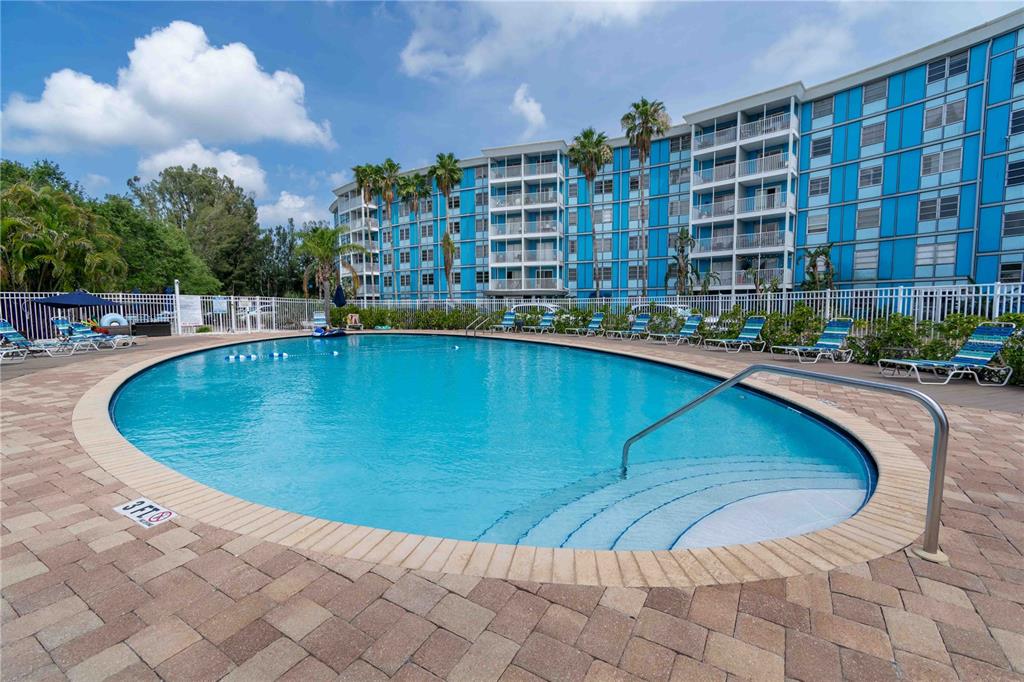3315 58TH AVENUE S UNIT 520, ST PETERSBURG, FL — photo 2 of 24