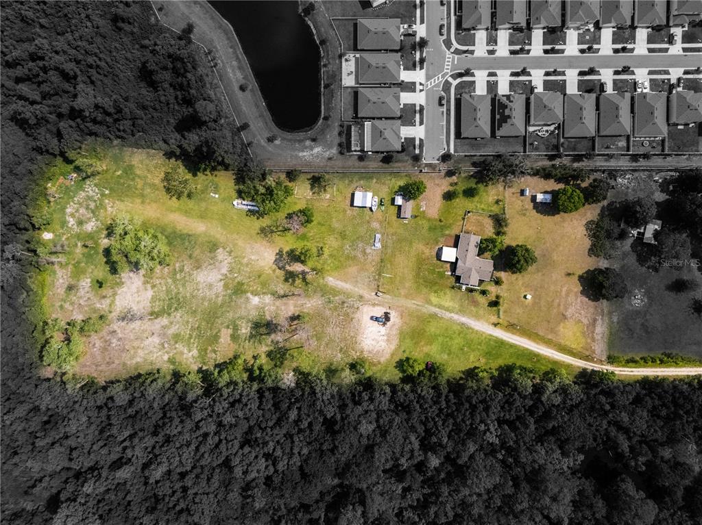 5365 RAMBLING ROAD