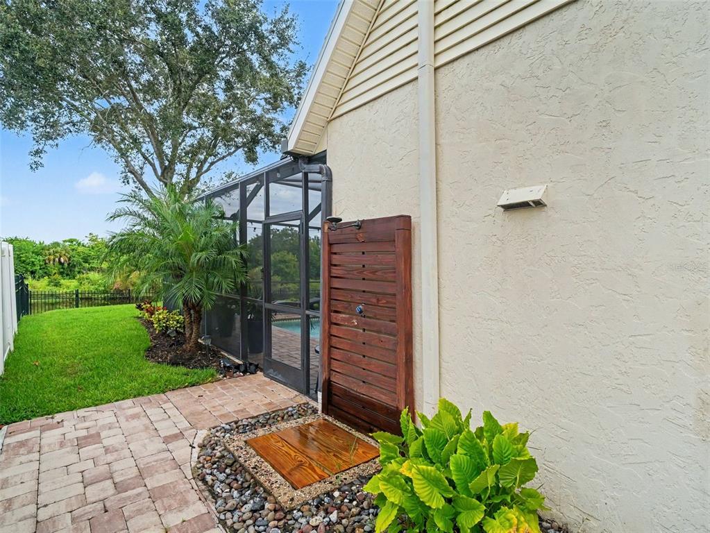 7124 34TH STREET E, SARASOTA, FL — photo 4 of 30