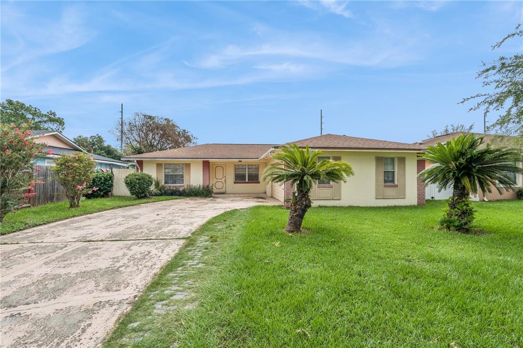 5421 NOKOMIS CIRCLE