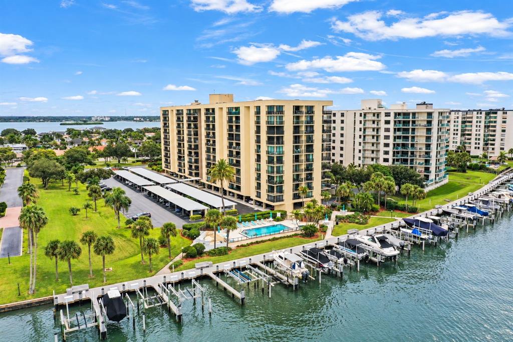 690 ISLAND WAY UNIT 606