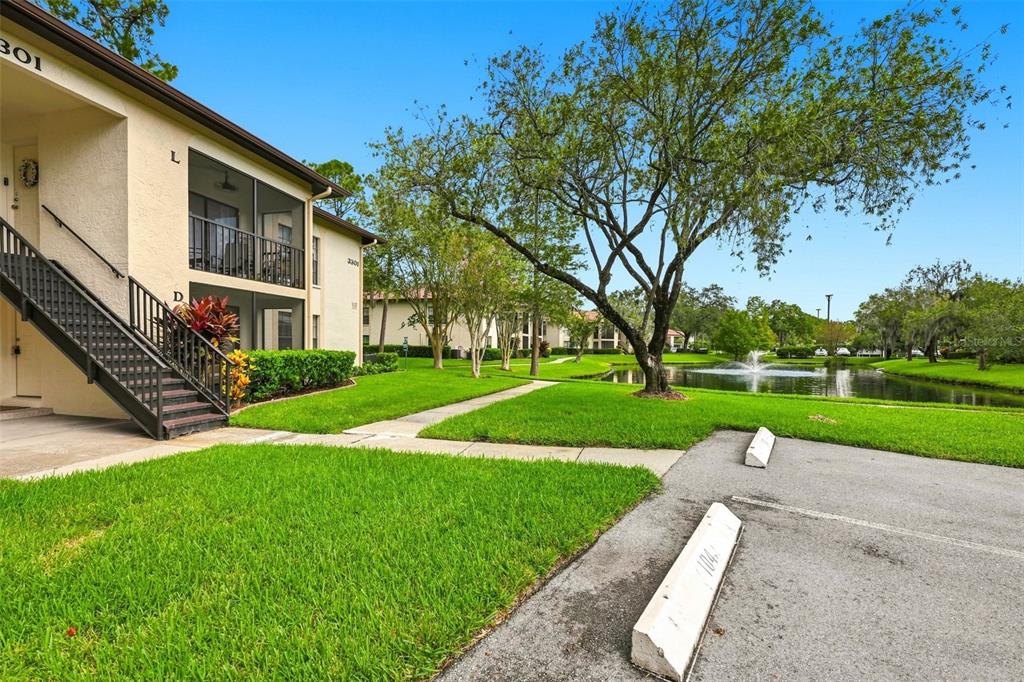 3301 CRYSTAL COURT E UNIT D, PALM HARBOR, FL — photo 2 of 30