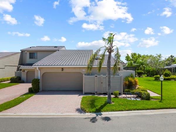 2181 HARBOURSIDE DRIVE UNIT 1403