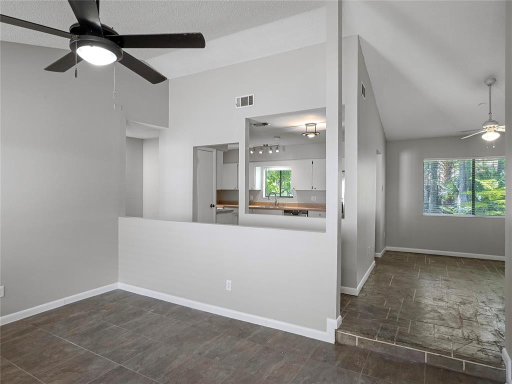 700 CASTLEWOOD DRIVE, WINTER SPRINGS, FL — photo 5 of 22