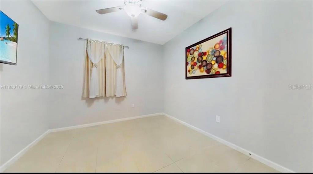 1452 SE 24TH AVENUE, HOMESTEAD, FL — photo 2 of 8