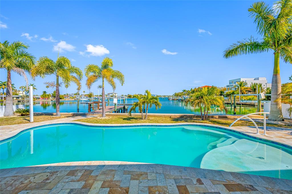 17161 2ND STREET E, NORTH REDINGTON BEACH, FL — photo 4 of 30
