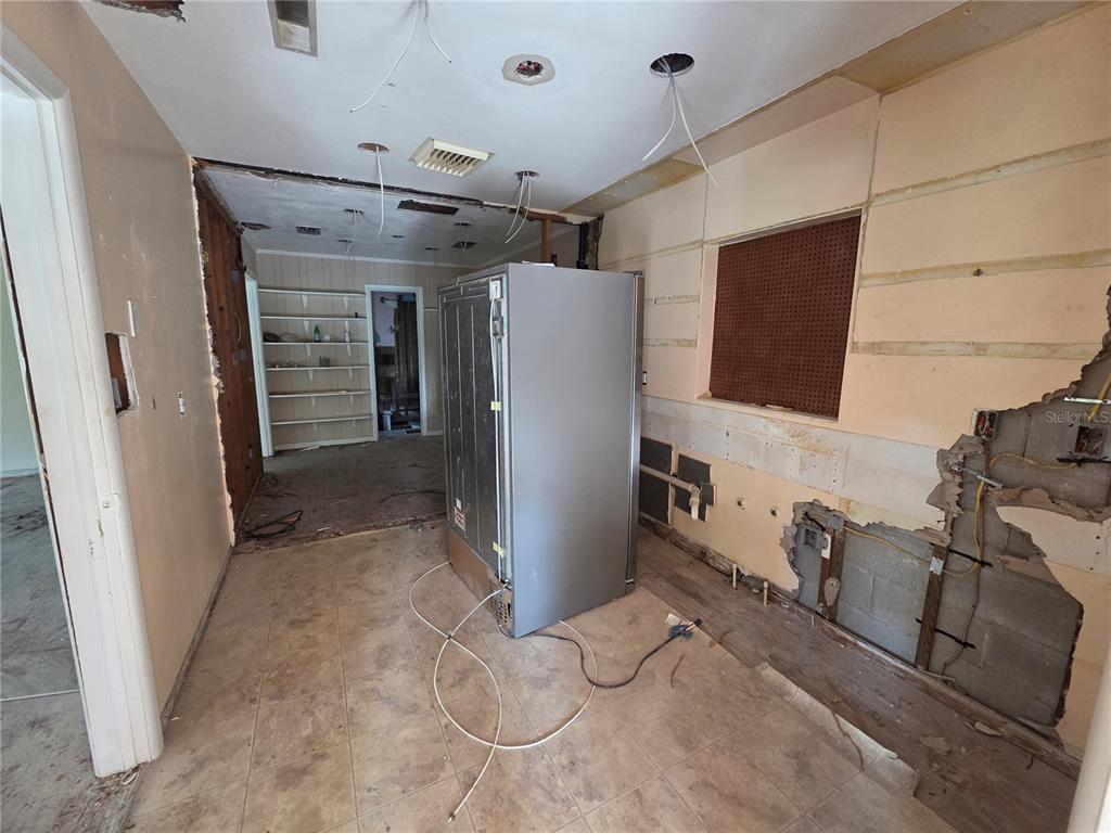2212 NE 8TH AVENUE, GAINESVILLE, FL — photo 2 of 30