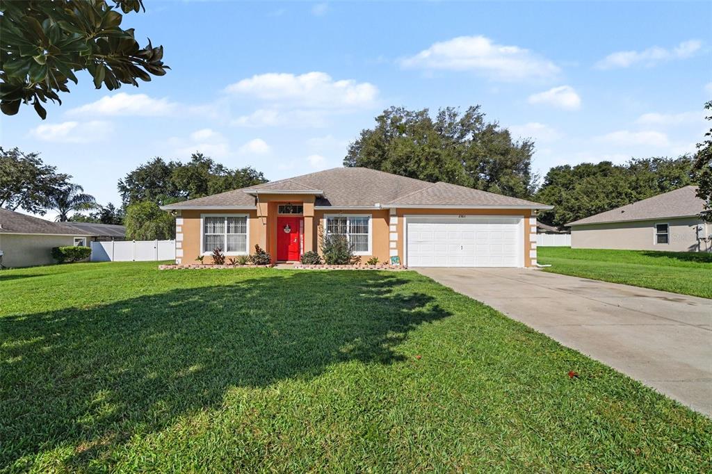 2303 WEATHERED WOOD DRIVE, LEESBURG, FL — photo 2 of 27