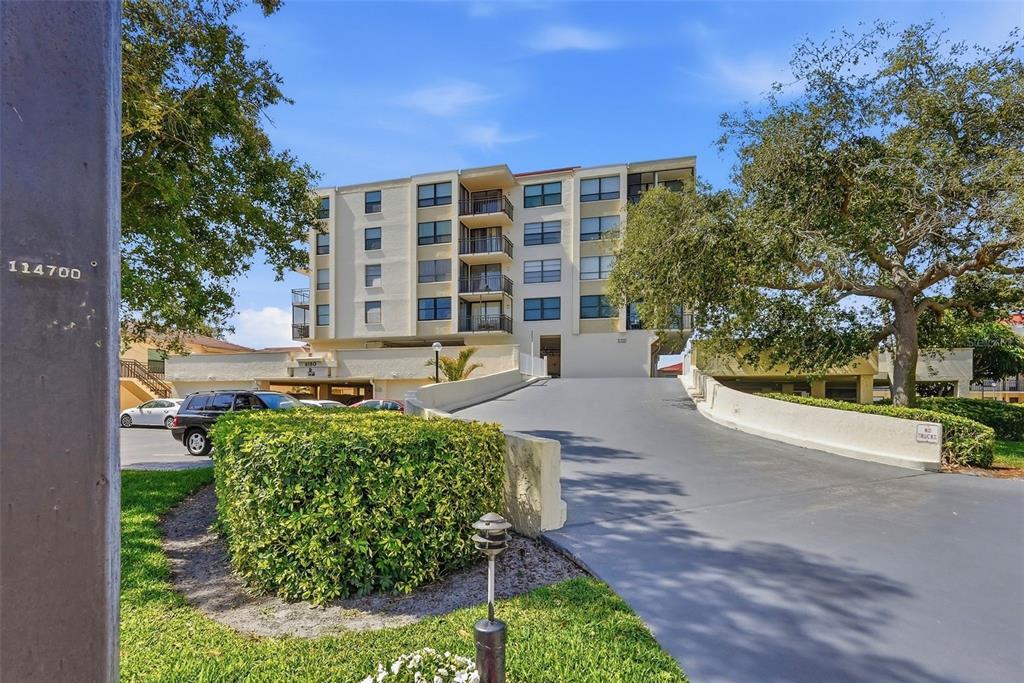 6180 SUN BOULEVARD UNIT 307