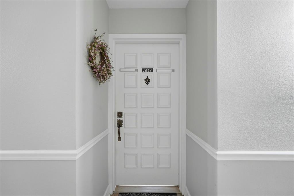 6180 SUN BOULEVARD UNIT 307, ST PETERSBURG, FL — photo 3 of 22