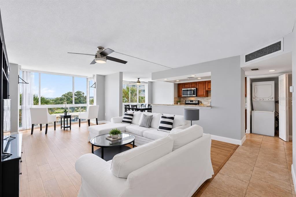 644 ISLAND WAY UNIT 406, CLEARWATER, FL — photo 3 of 32