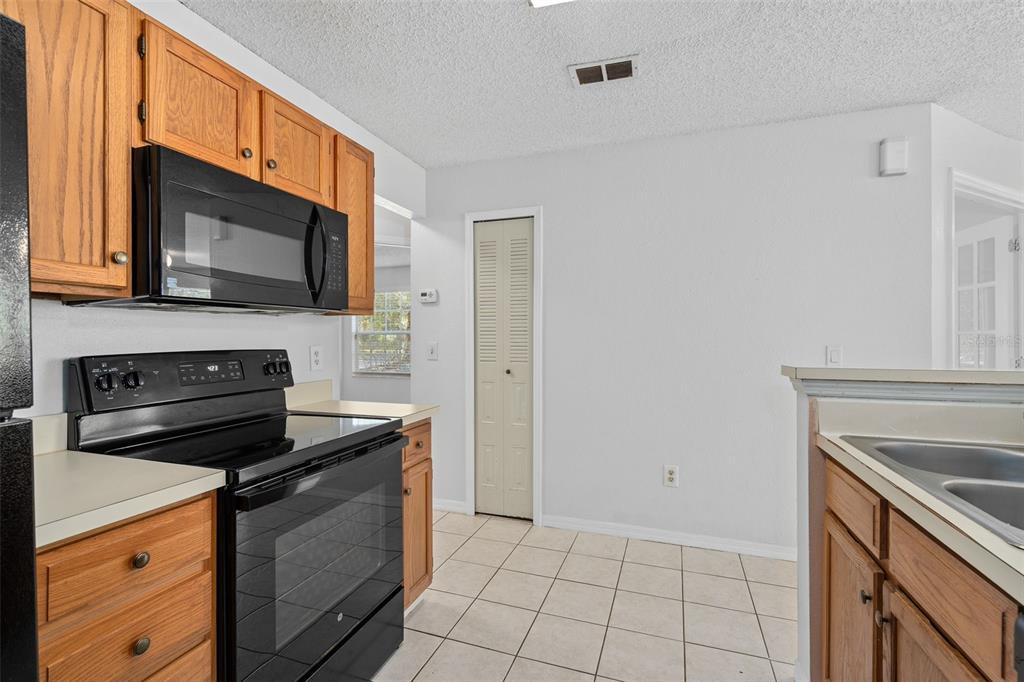 1141 EXCELLER COURT UNIT 107, CASSELBERRY, FL — photo 5 of 26