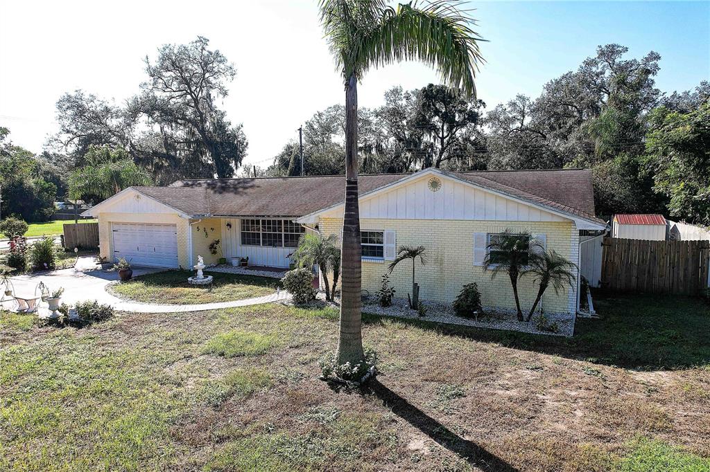 519 OAKHURST STREET, BRANDON, FL — photo 2 of 41