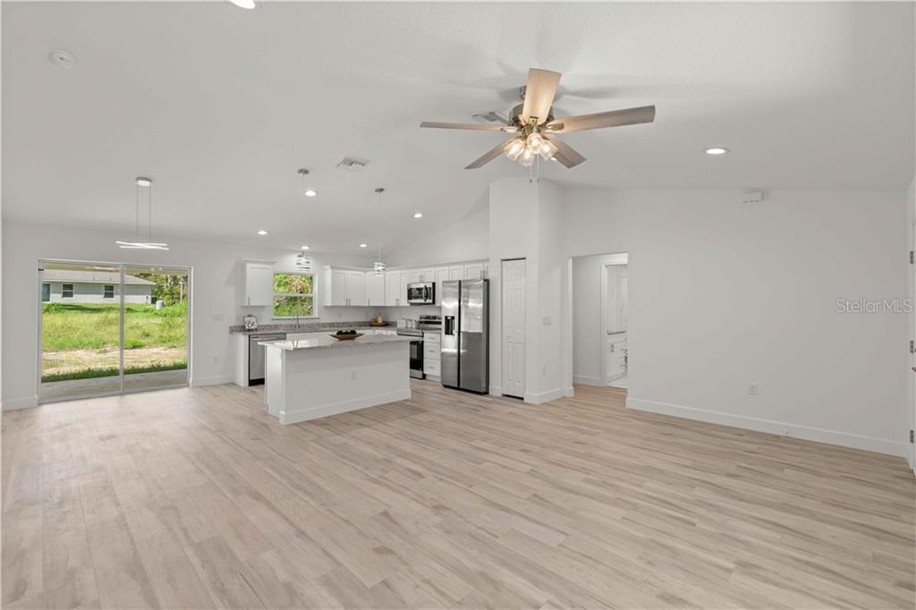 20615 SW Robin DRIVE, DUNNELLON, FL — photo 5 of 30