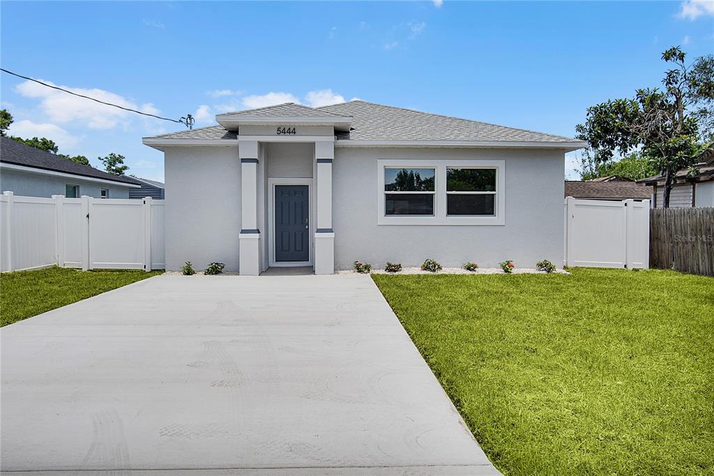 5444 SIMMONS RD