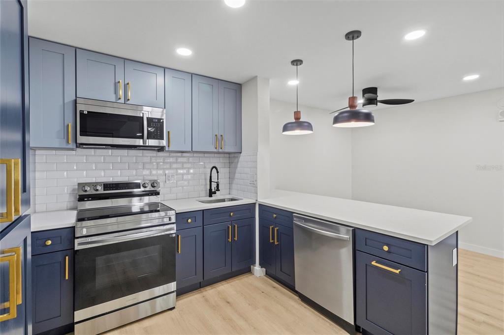 3232 LAKE PINE WAY E UNIT A2