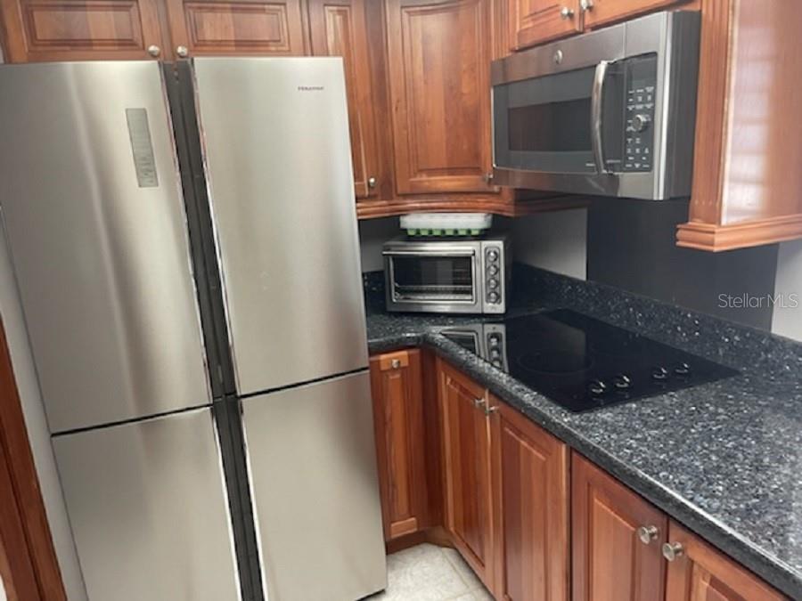 90 S HIGHLAND AVENUE UNIT 1, TARPON SPRINGS, FL — photo 5 of 30