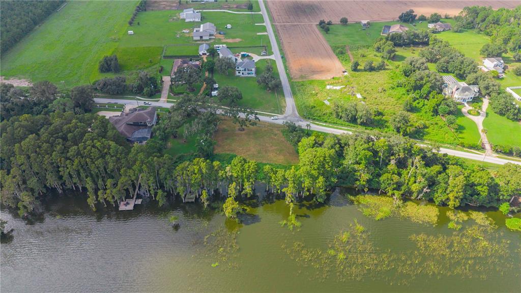 11702 THONOTOSASSA ROAD, THONOTOSASSA, FL — photo 4 of 6