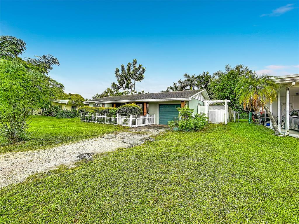 10862 102ND AVENUE, SEMINOLE, FL — photo 4 of 64