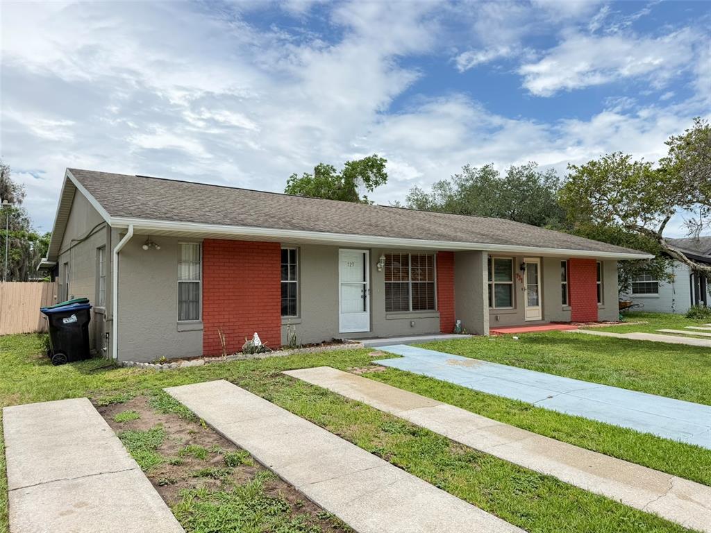729 HUMMINGBIRD LANE
