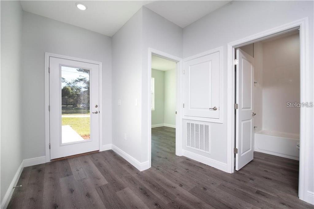 2433 AVENUE F NW, WINTER HAVEN, FL — photo 3 of 30
