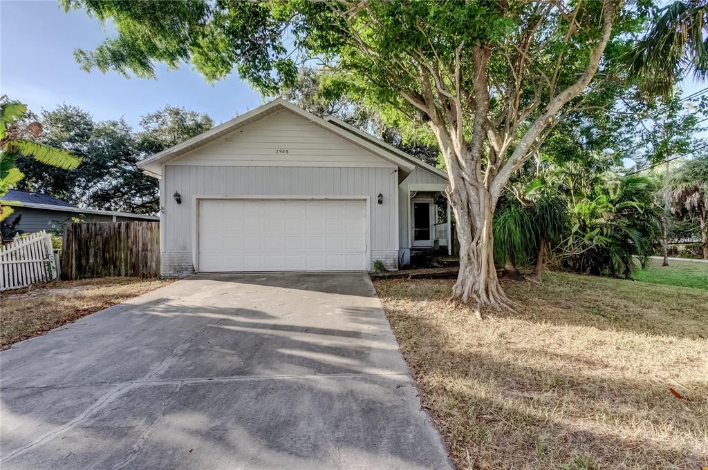 2908 WILLIAMSBURG STREET