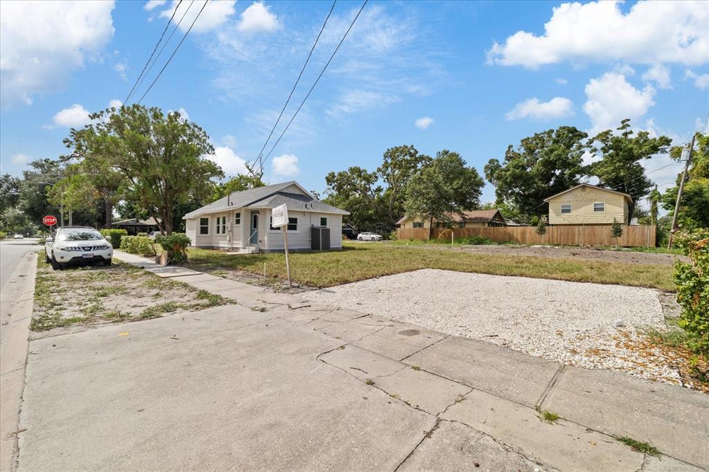 3501 17TH AVENUE S, ST PETERSBURG, FL — photo 4 of 26