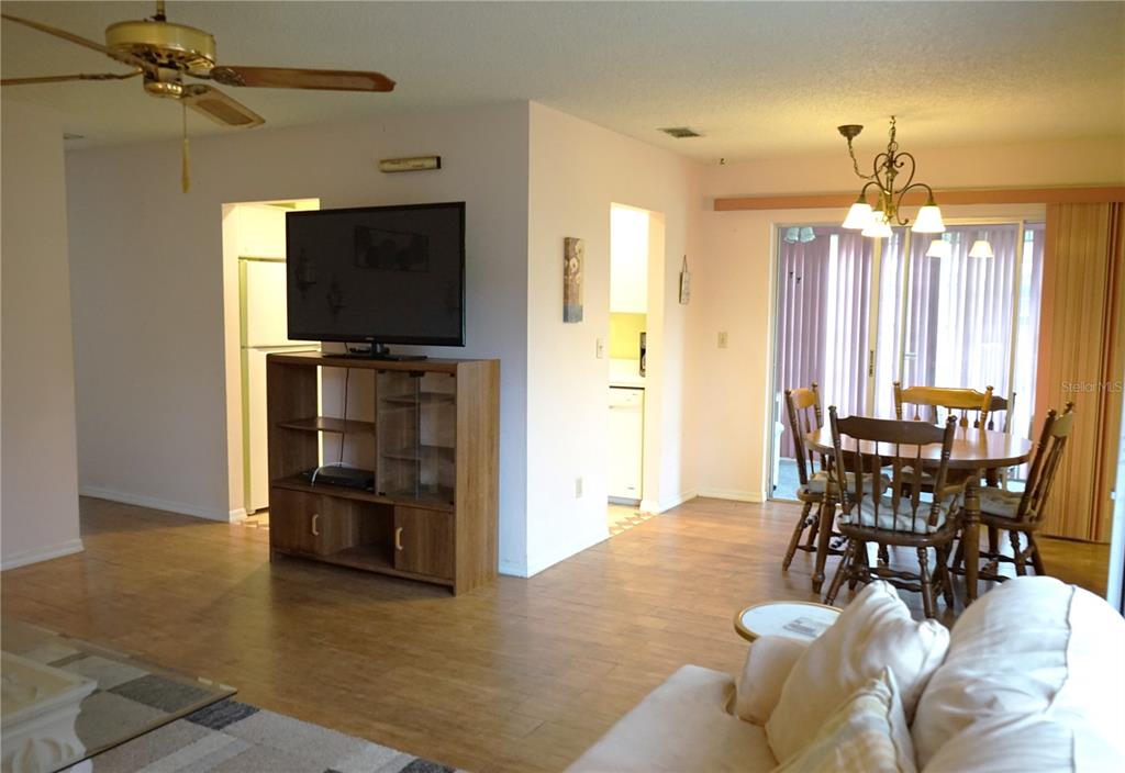 1904 CANTERBURY LANE UNIT 24, SUN CITY CENTER, FL — photo 5 of 30