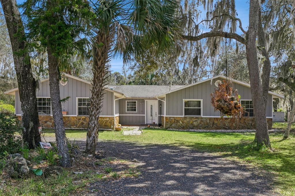 1135 E STATE ROAD 46