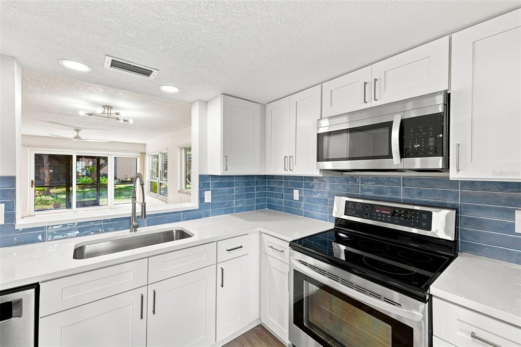 700 STARKEY ROAD UNIT 311, LARGO, FL — photo 4 of 25