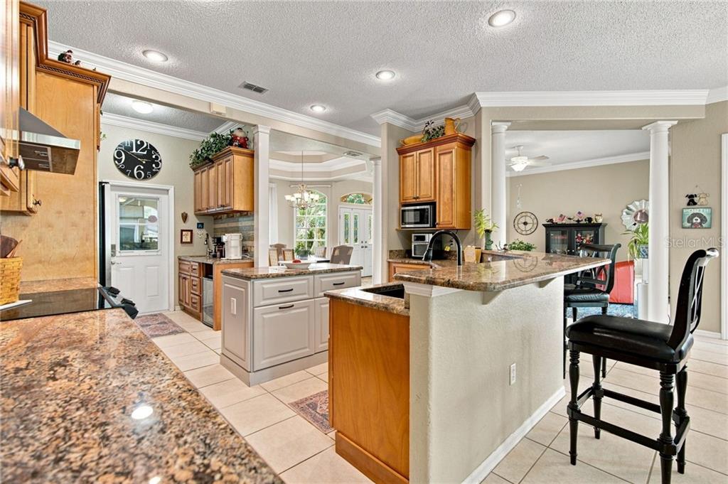 2168 W Begonia DRIVE, BEVERLY HILLS, FL — photo 3 of 30