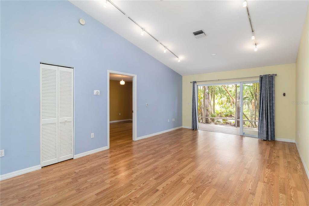 642 N JEFFERSON AVENUE UNIT 13, SARASOTA, FL — photo 5 of 19
