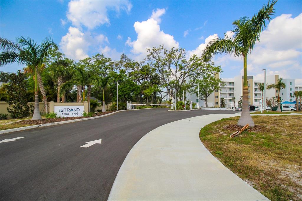 1703 N TAMIAMI TRAIL UNIT B406