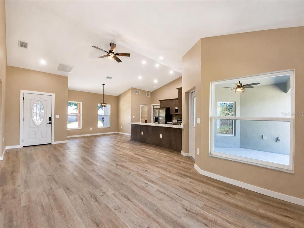 415 ELLERBE WAY, LAKELAND, FL — photo 3 of 31