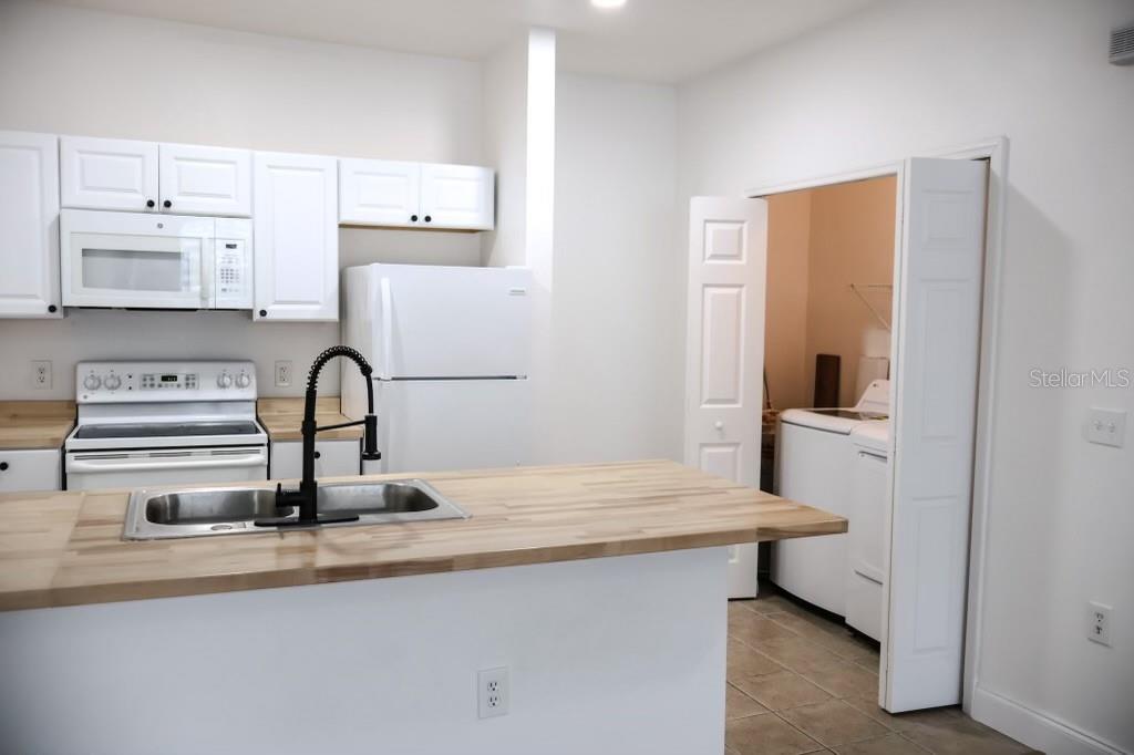 8137 CLAIRE ANN DRIVE UNIT 101, ORLANDO, FL — photo 3 of 15