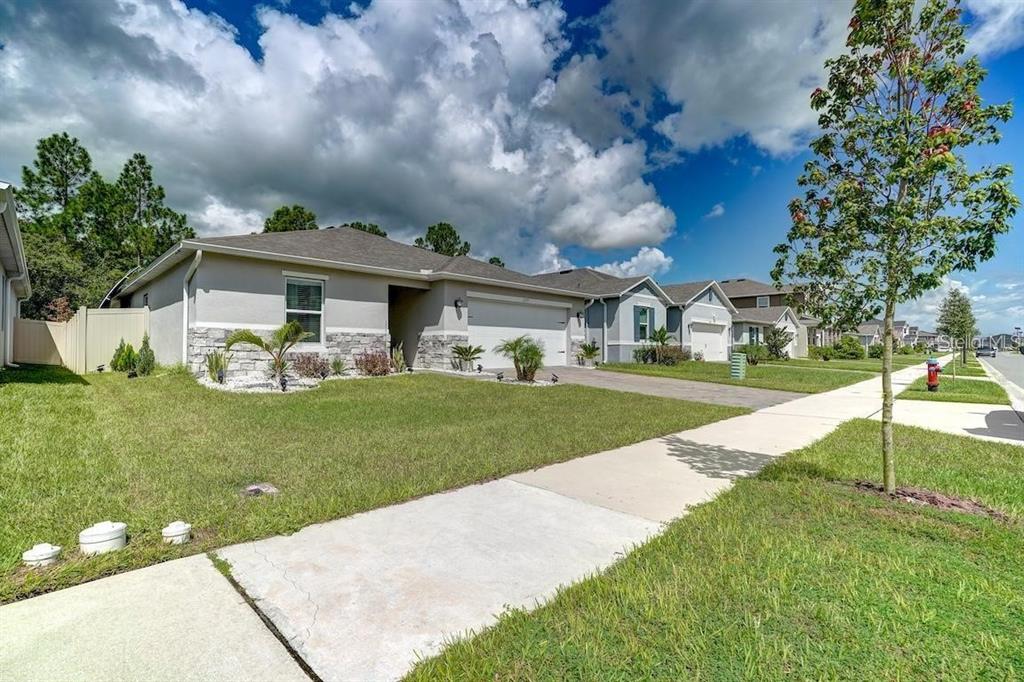 2777 SANCTUARY DRIVE, CLERMONT, FL — photo 3 of 30