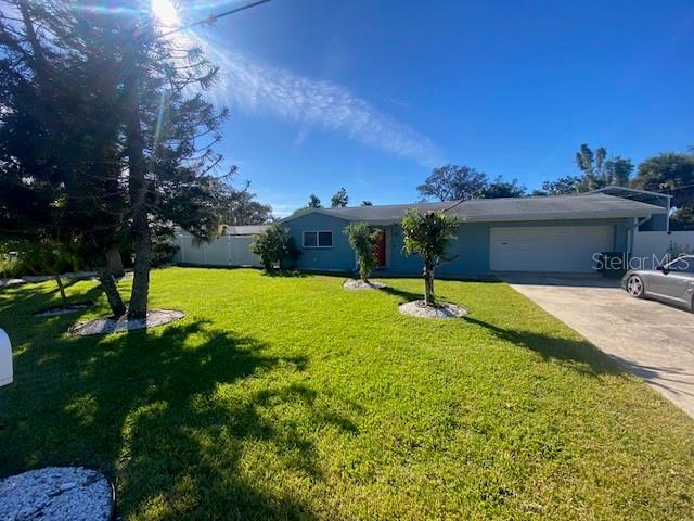 10940 DOROTHY LANE, LARGO, FL — photo 2 of 23