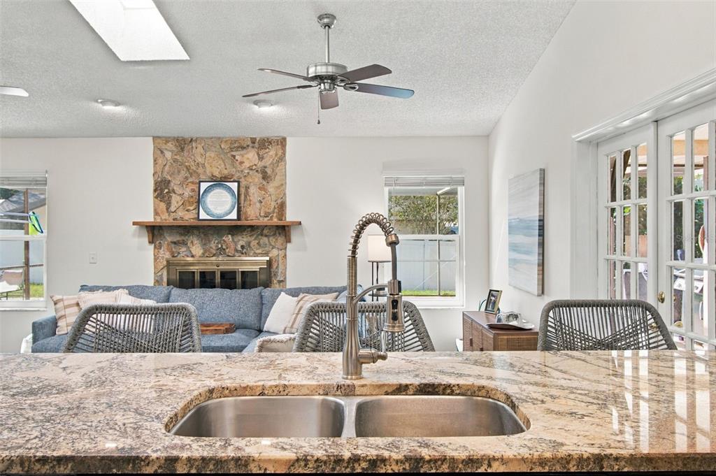 874 PINEWOOD TERRACE W, PALM HARBOR, FL — photo 4 of 75
