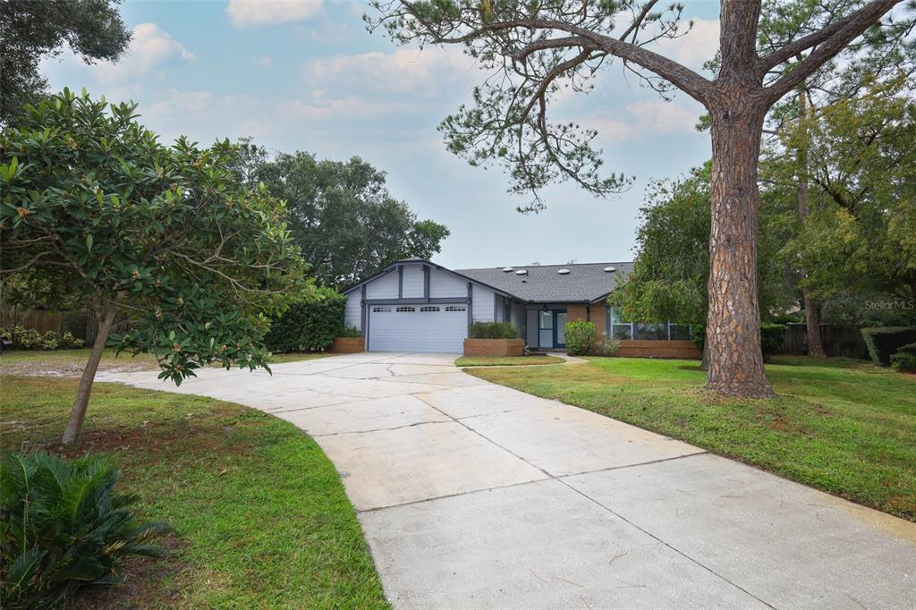 640 TUSKAWILLA POINT LANE