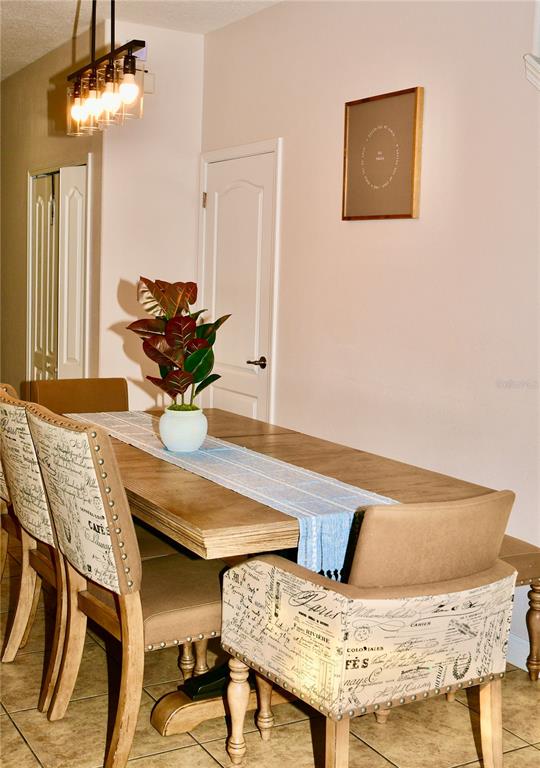 8964 CAT PALM ROAD, KISSIMMEE, FL — photo 4 of 30