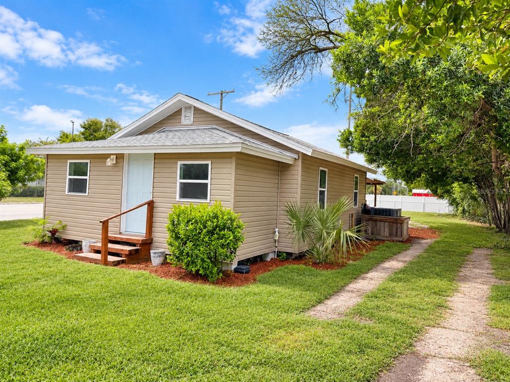 620 OAK STREET, AUBURNDALE, FL — photo 2 of 32