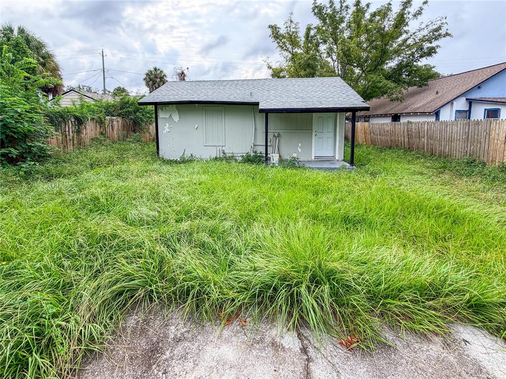 8308 N MULBERRY STREET, TAMPA, FL — photo 4 of 14