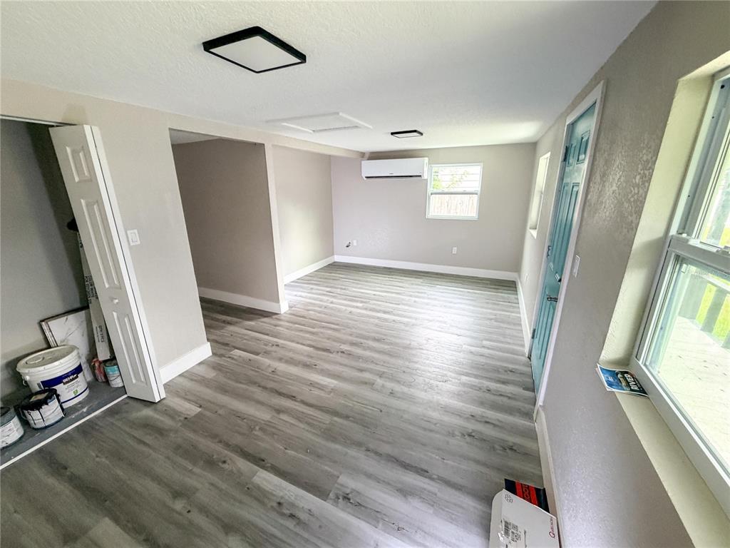 8308 N MULBERRY STREET, TAMPA, FL — photo 5 of 14