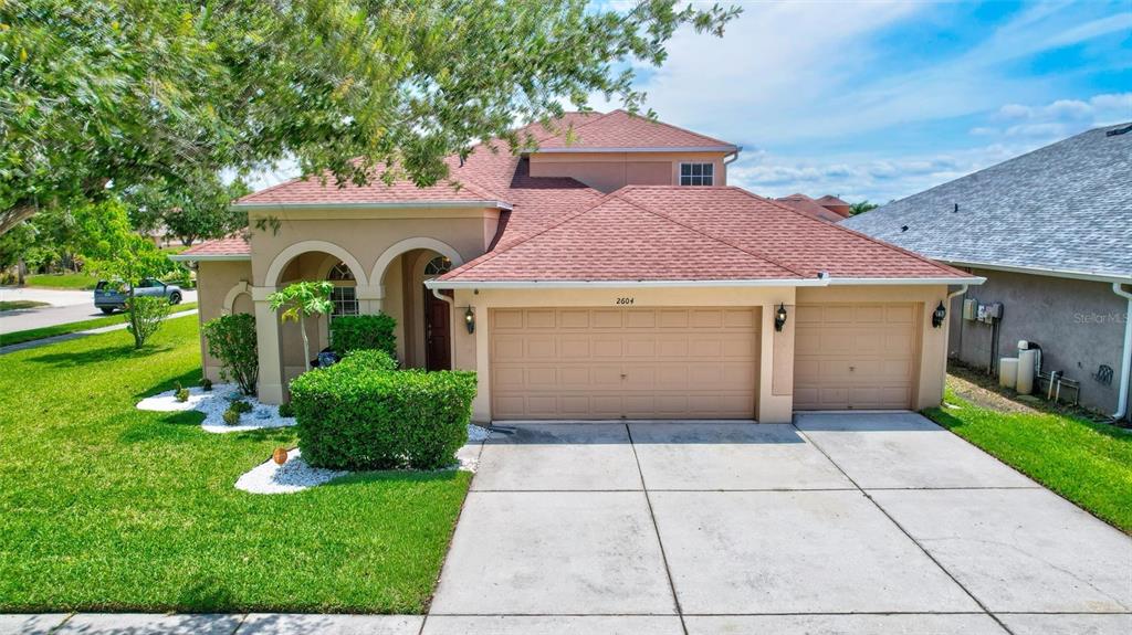 2604 DAKOTA ROCK DRIVE